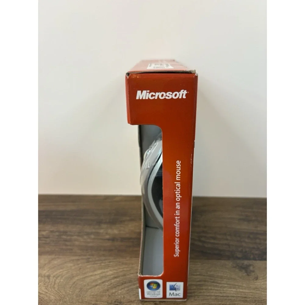 Microsoft Comfort Optical Mouse 3000 Wired Mouse HD Technology Tilt Wheel